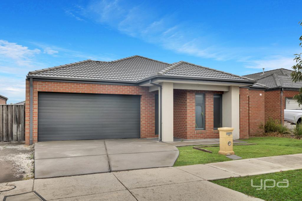 49 DINGO ST, POINT COOK, VIC 3030