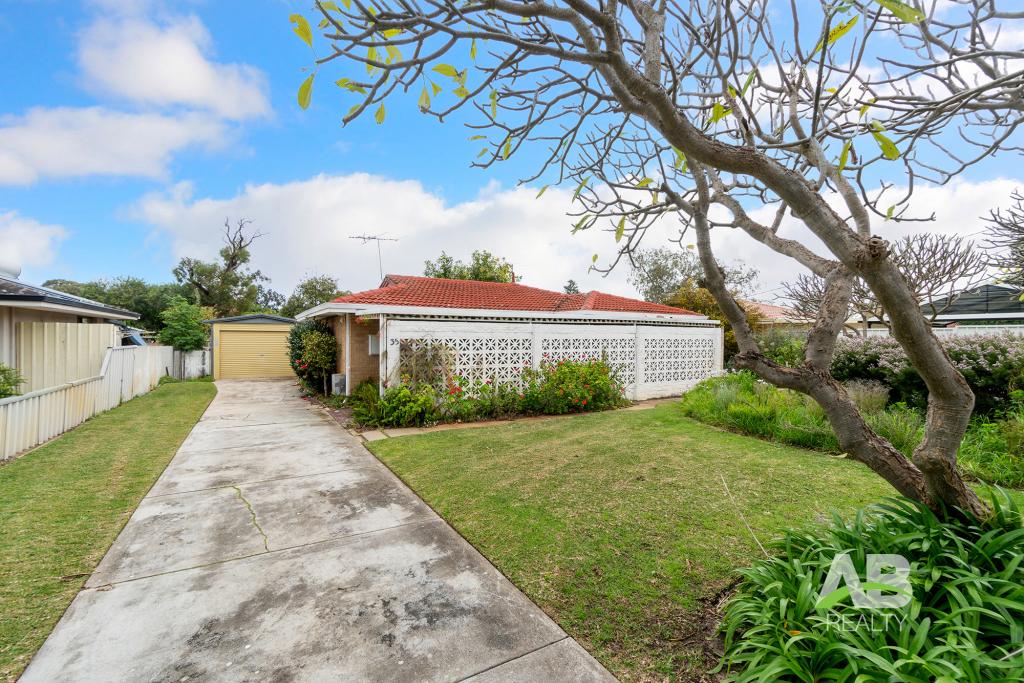 35 Thompson Dr, Wanneroo, WA 6065