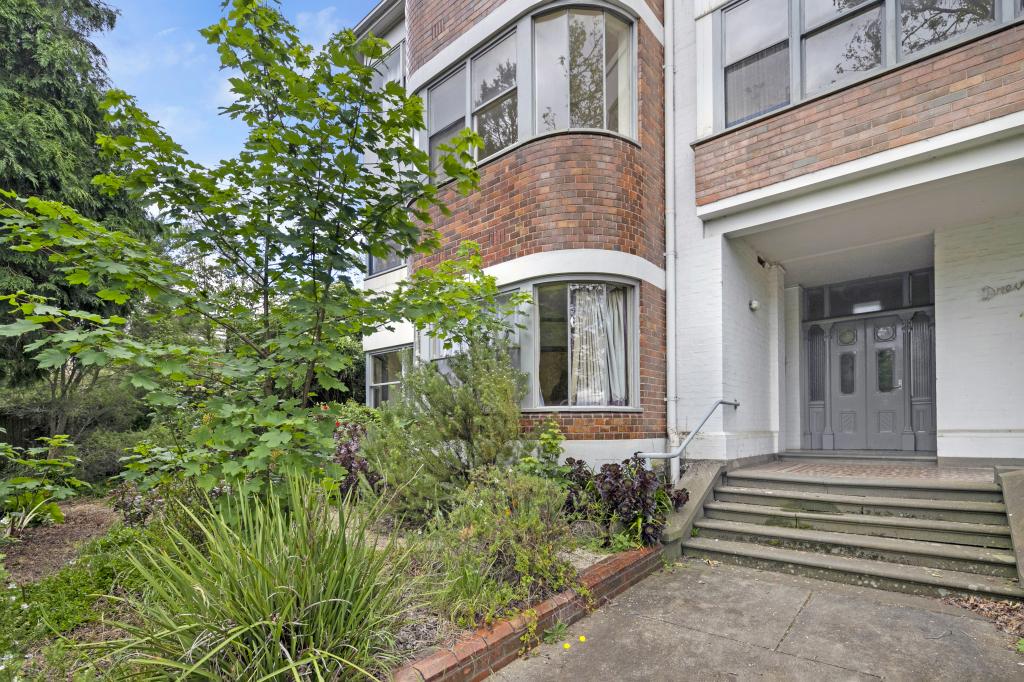 2/4 LYONS ST S, BALLARAT CENTRAL, VIC 3350