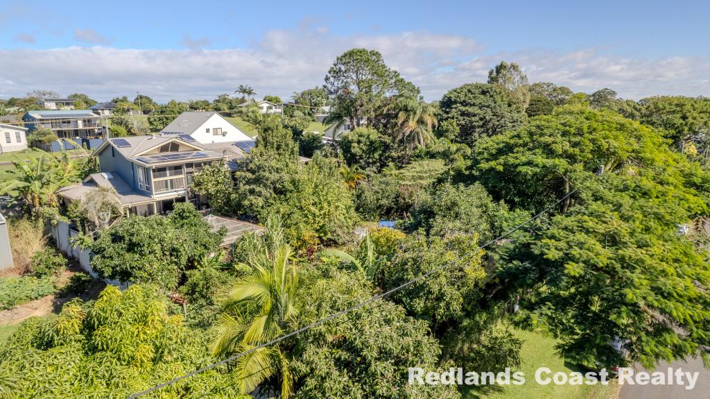 8 Laurel St, Russell Island, QLD 4184