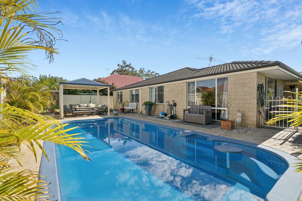 6 Pipe Lily Dr, High Wycombe, WA 6057