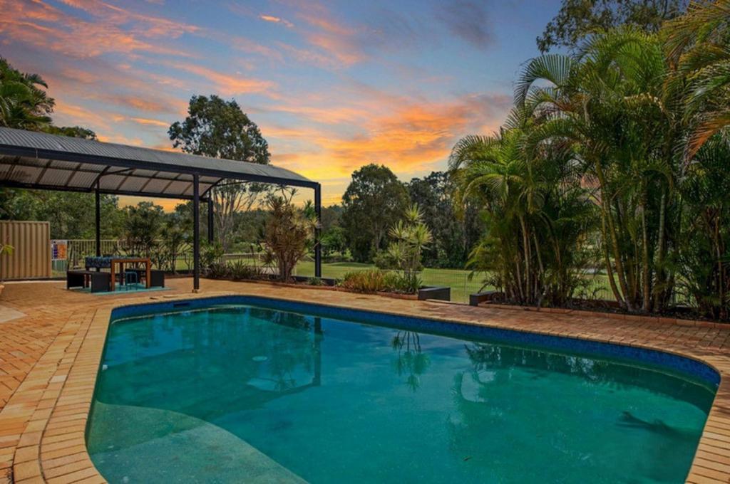 31 Edgeworth Pl, Helensvale, QLD 4212