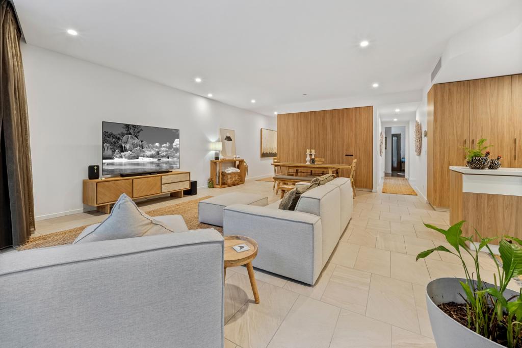 106/25 Shafston Ave, Kangaroo Point, QLD 4169