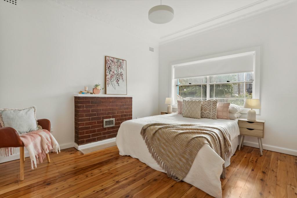 9 ALFRED ST, CLEMTON PARK, NSW 2206