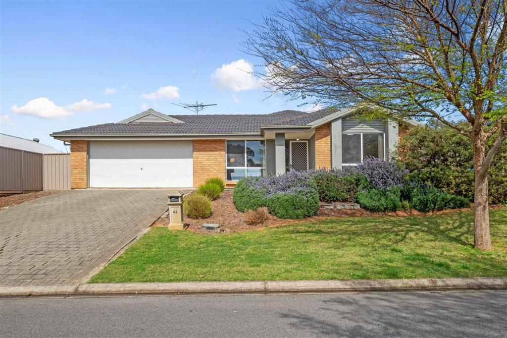 44 Douglas Dr, Mount Barker, SA 5251