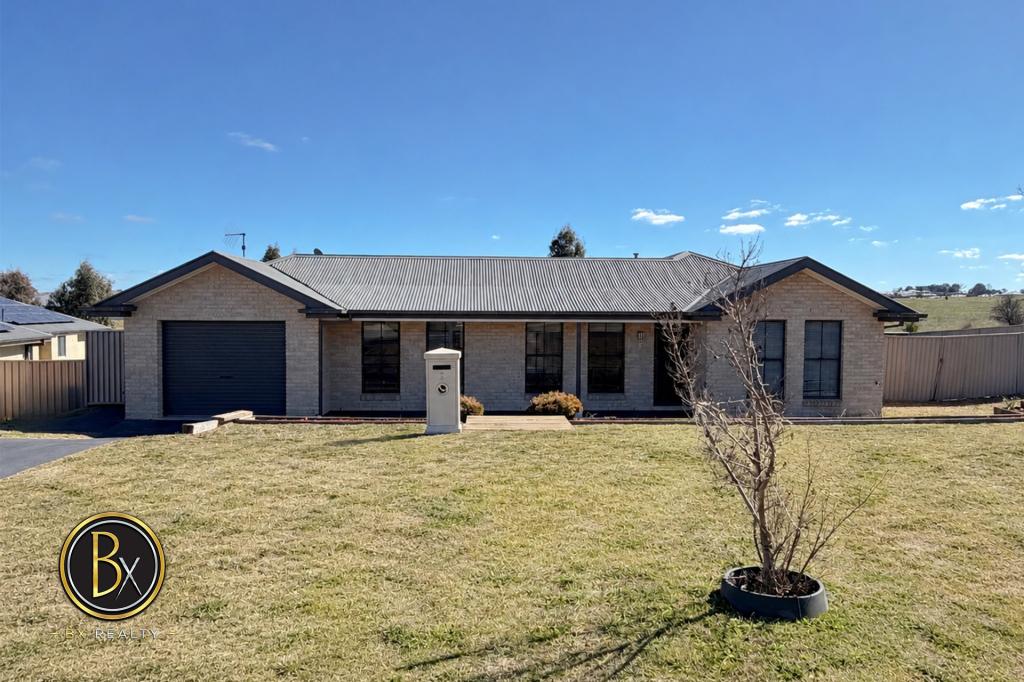 2 Diamond Cl, Kelso, NSW 2795