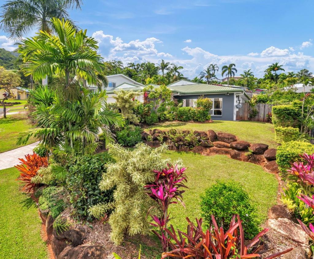 8 Bowen St, Mount Sheridan, QLD 4868