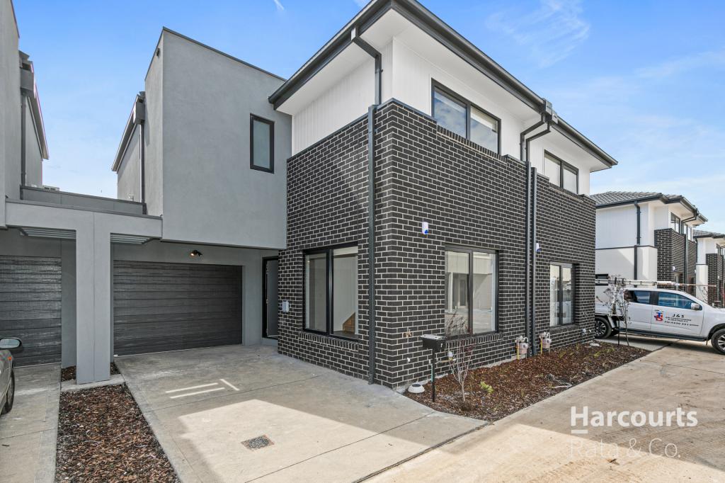 7 MIDNIGHT CIRCUIT, SOUTH MORANG, VIC 3752