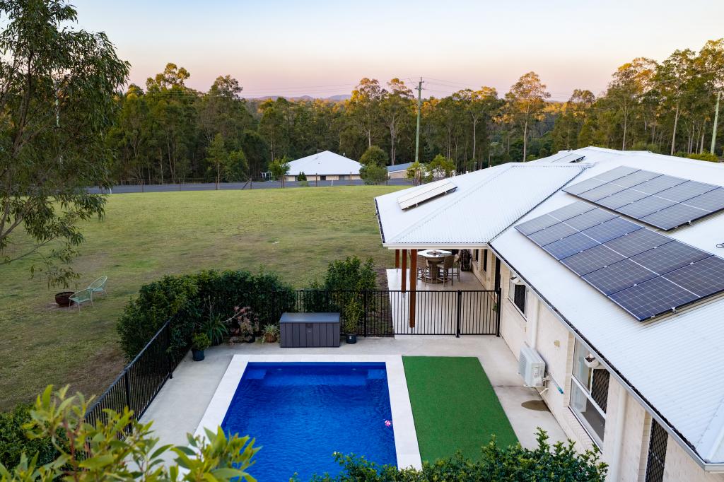 6 Cloey Rd, Tamaree, QLD 4570