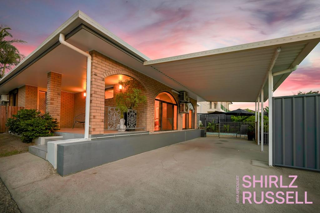 15 Hillside Tce, Mount Pleasant, QLD 4740