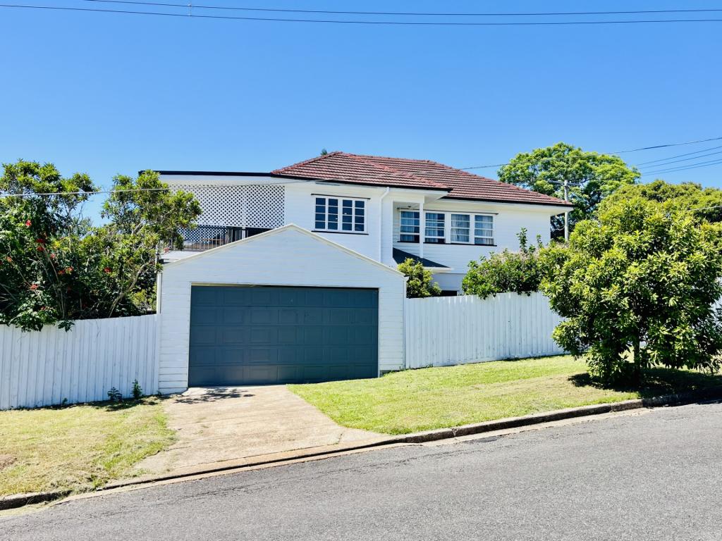 37 Milfoil St, Manly West, QLD 4179