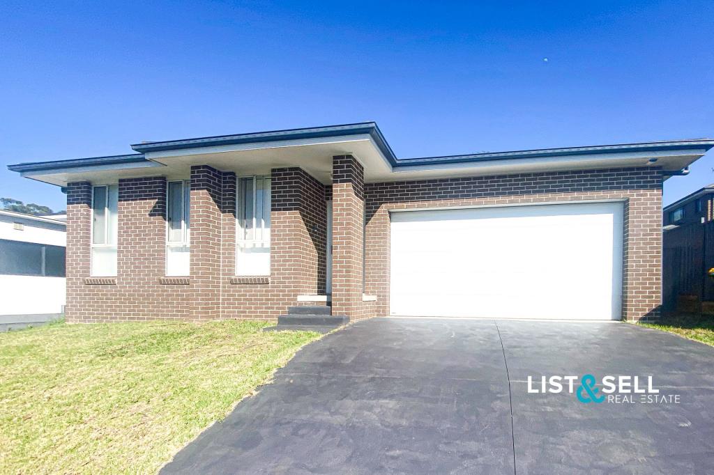 4 Ehrlich St, Campbelltown, NSW 2560