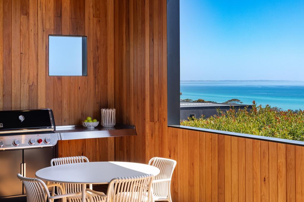 18 Coburn Ave, Mccrae, VIC 3938