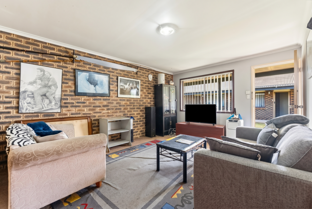 2/3 Juniper Ct, Beenleigh, QLD 4207