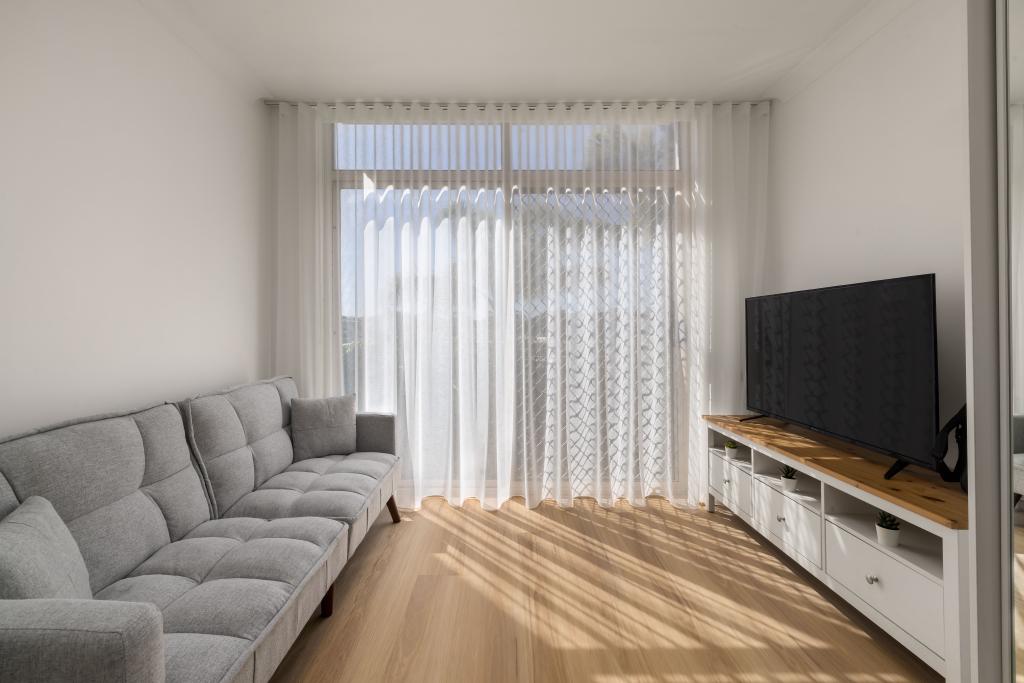 17/275 LYONS RD, RUSSELL LEA, NSW 2046