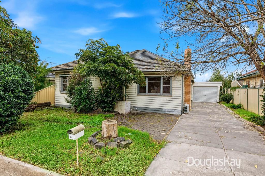 8 BAYNTON AVE, SUNSHINE NORTH, VIC 3020