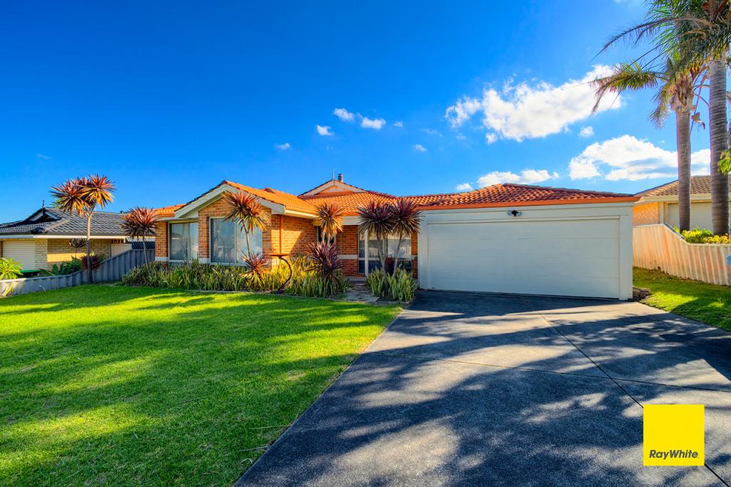 40 Granada Cres, Orana, WA 6330