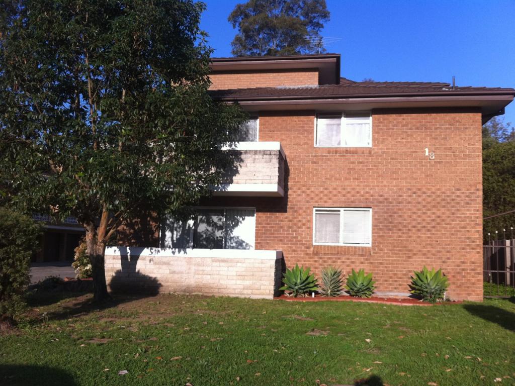 4/18 Bringelly Rd, Kingswood, NSW 2747