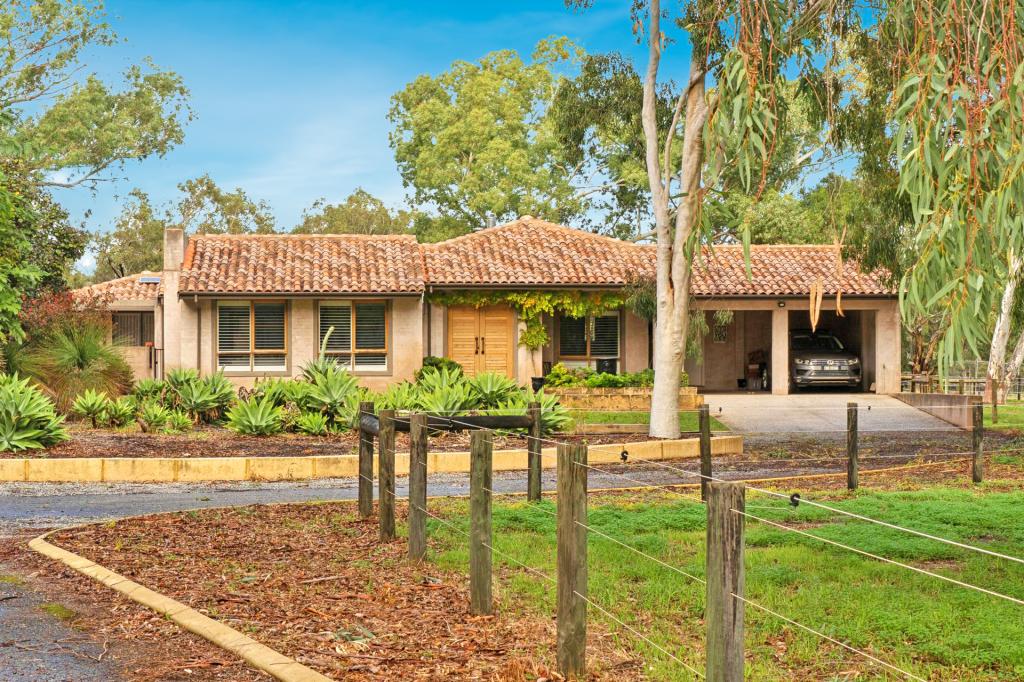 42 Loton Rd, Millendon, WA 6056
