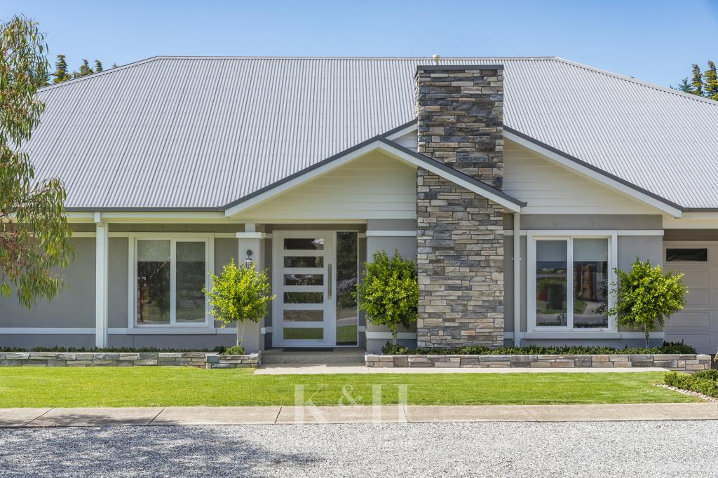 12 Wilson Pl, Gisborne, VIC 3437