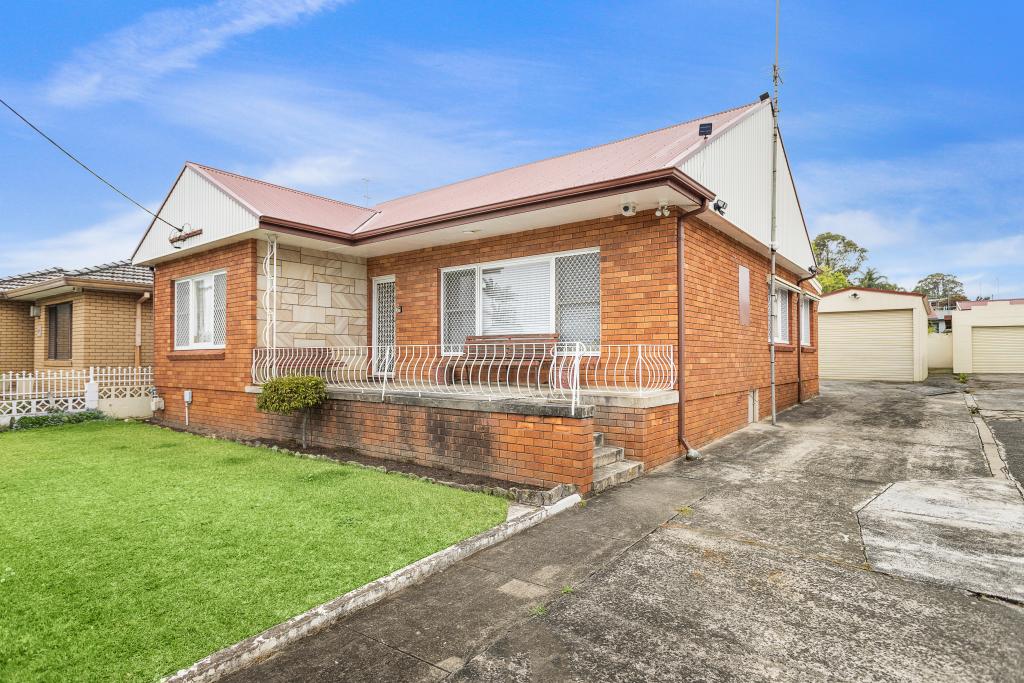 283 KANAHOOKA RD, DAPTO, NSW 2530