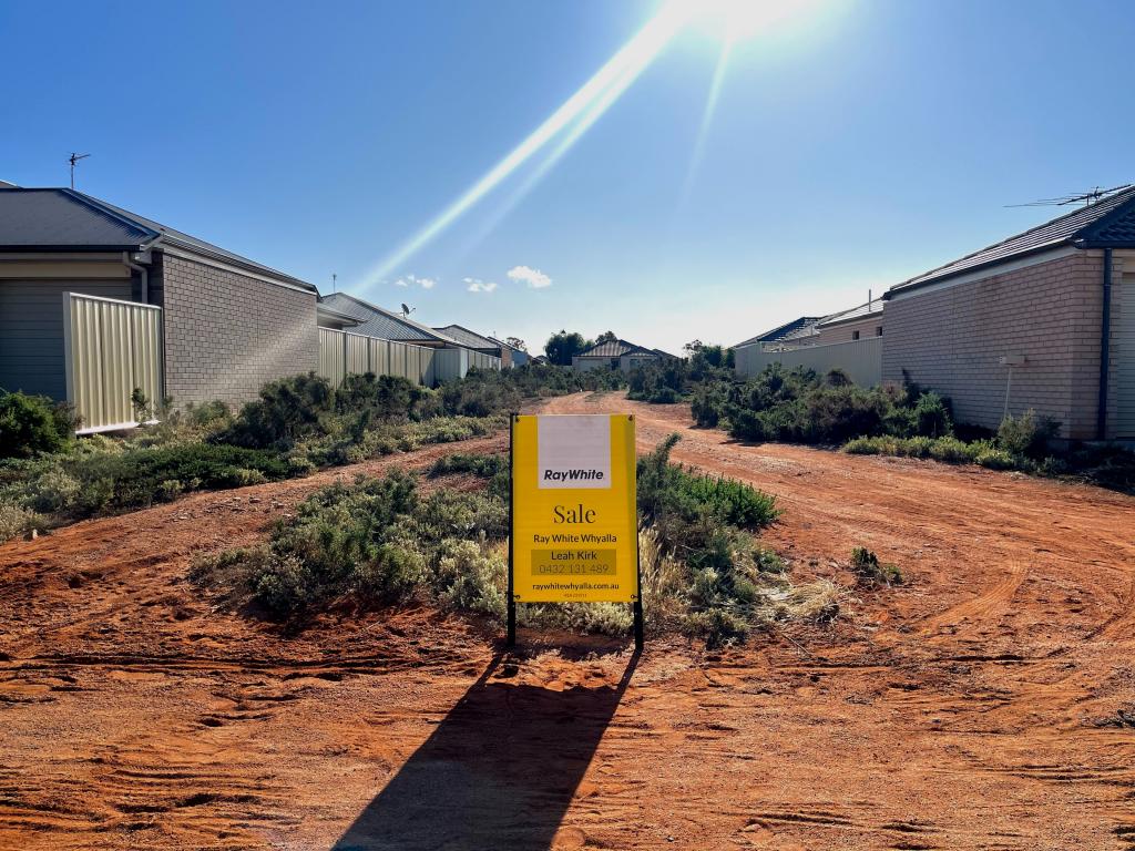 17 Dawn St, Whyalla Stuart, SA 5608