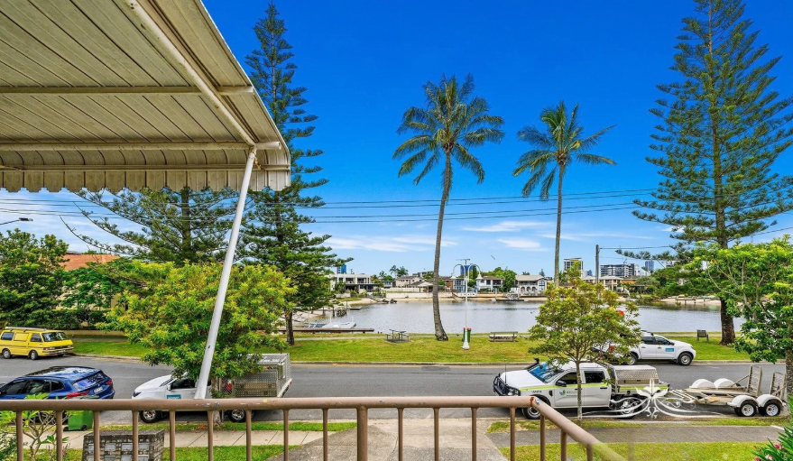 5/5 Watson Esp, Surfers Paradise, QLD 4217