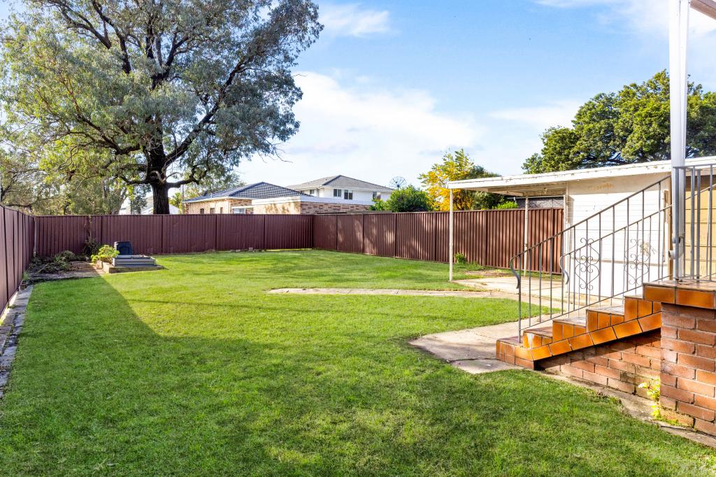 11 Seymour Pde, Belfield, NSW 2191