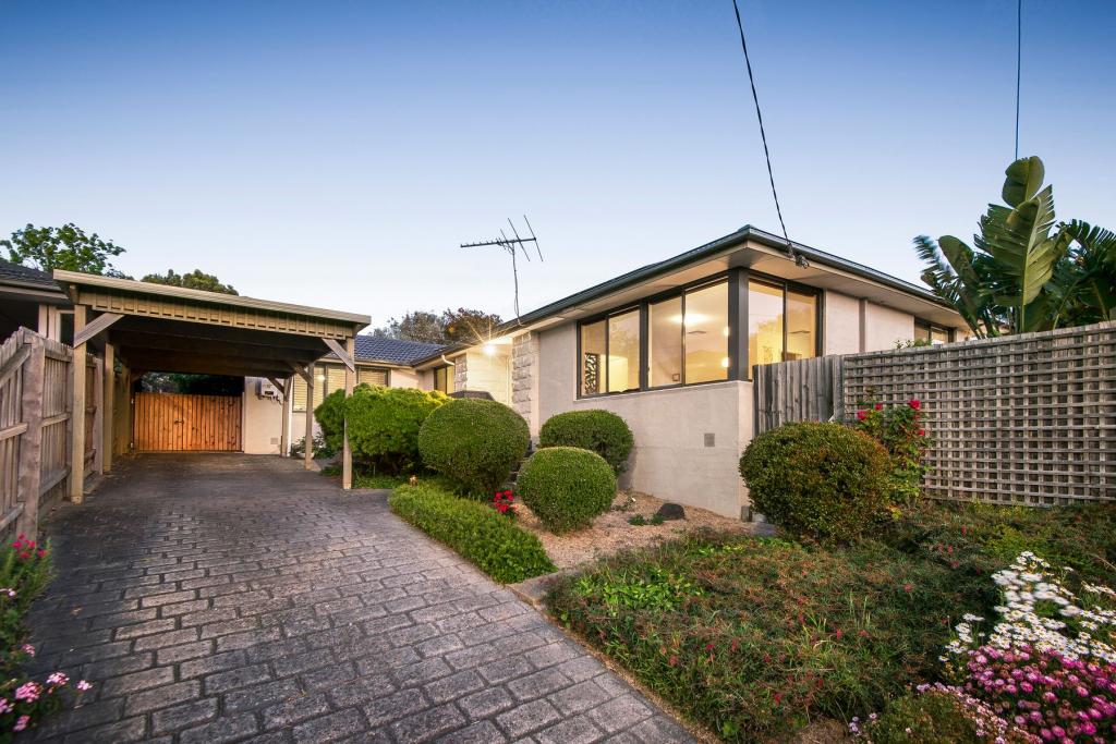 12 Carmel Ct, Frankston, VIC 3199