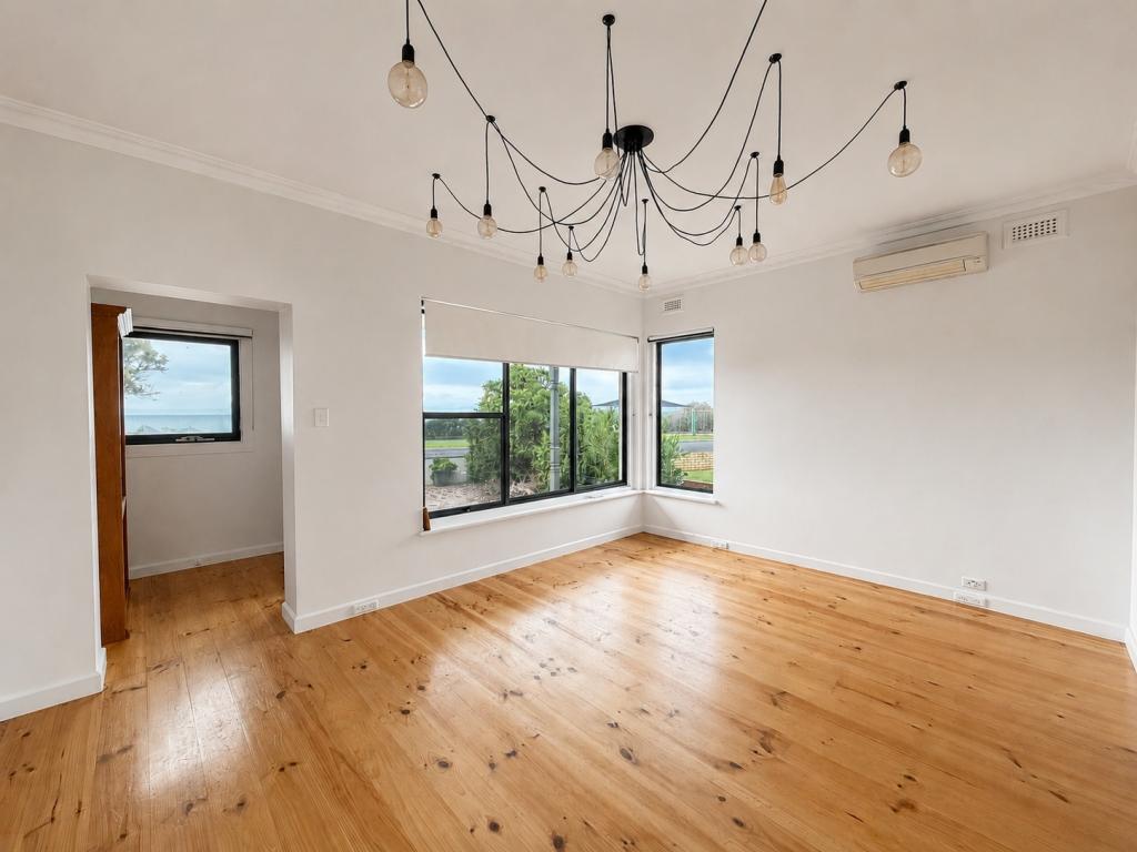 15 Esplanade, Tumby Bay, SA 5605