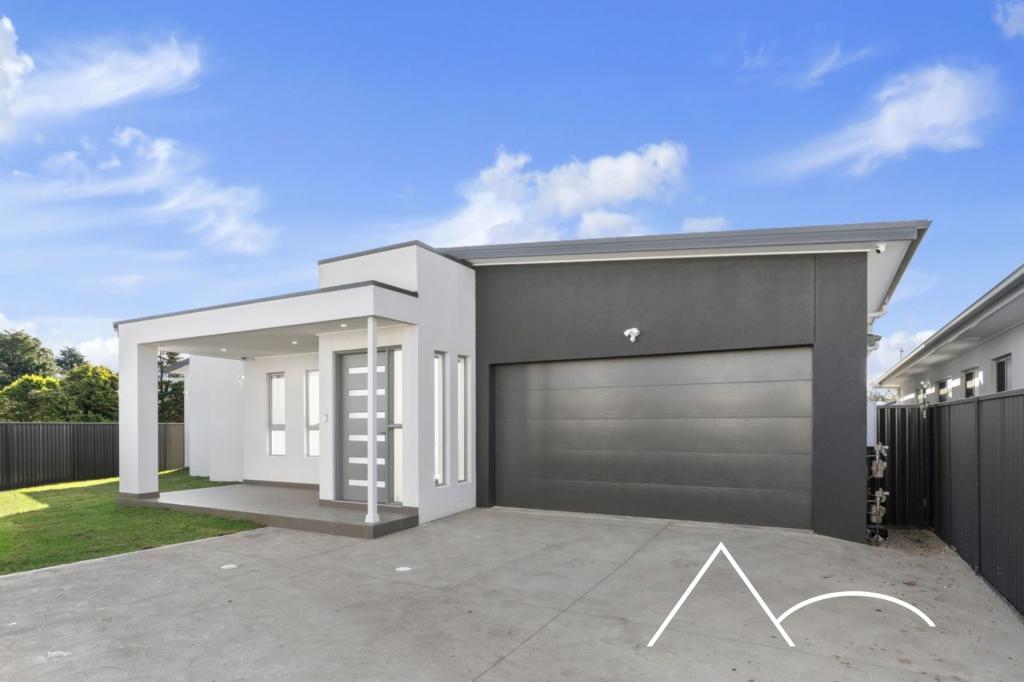 5 Hoxton Pl, Spring Farm, NSW 2570