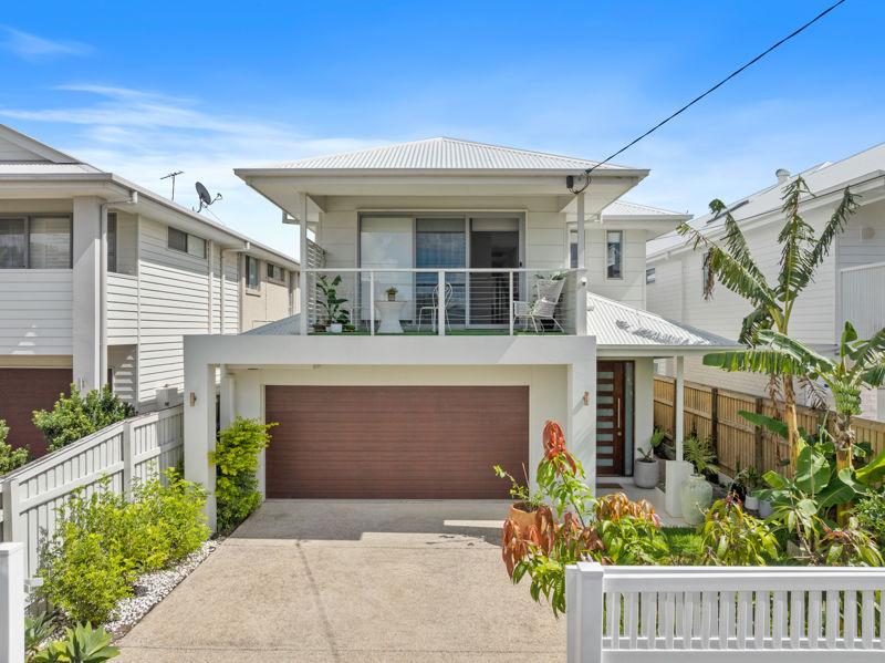 19 Cedar St, Wynnum, QLD 4178