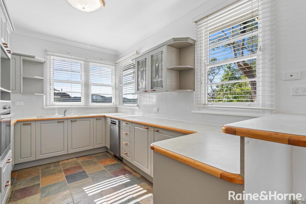 227 Gertrude St, North Gosford, NSW 2250