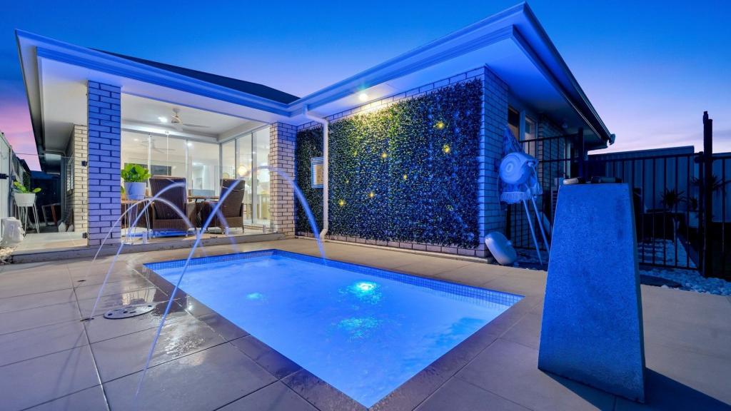 33 Garden Rd, Greenbank, QLD 4124