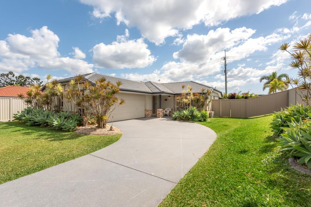 24 Queen Charlotte Ct, Mudgeeraba, QLD 4213