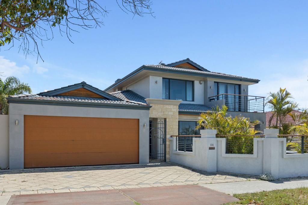 131 Moreing Rd, Attadale, WA 6156