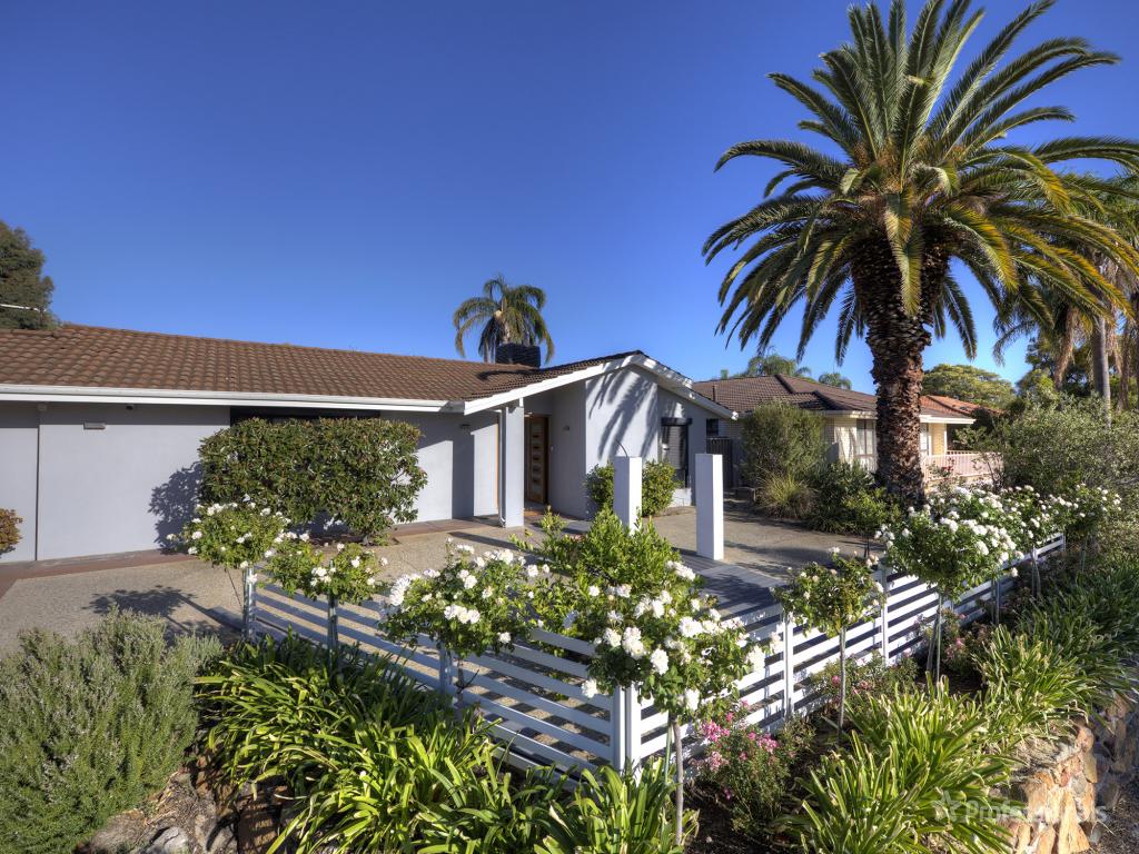 16 Chancery Lane, Alexander Heights, WA 6064