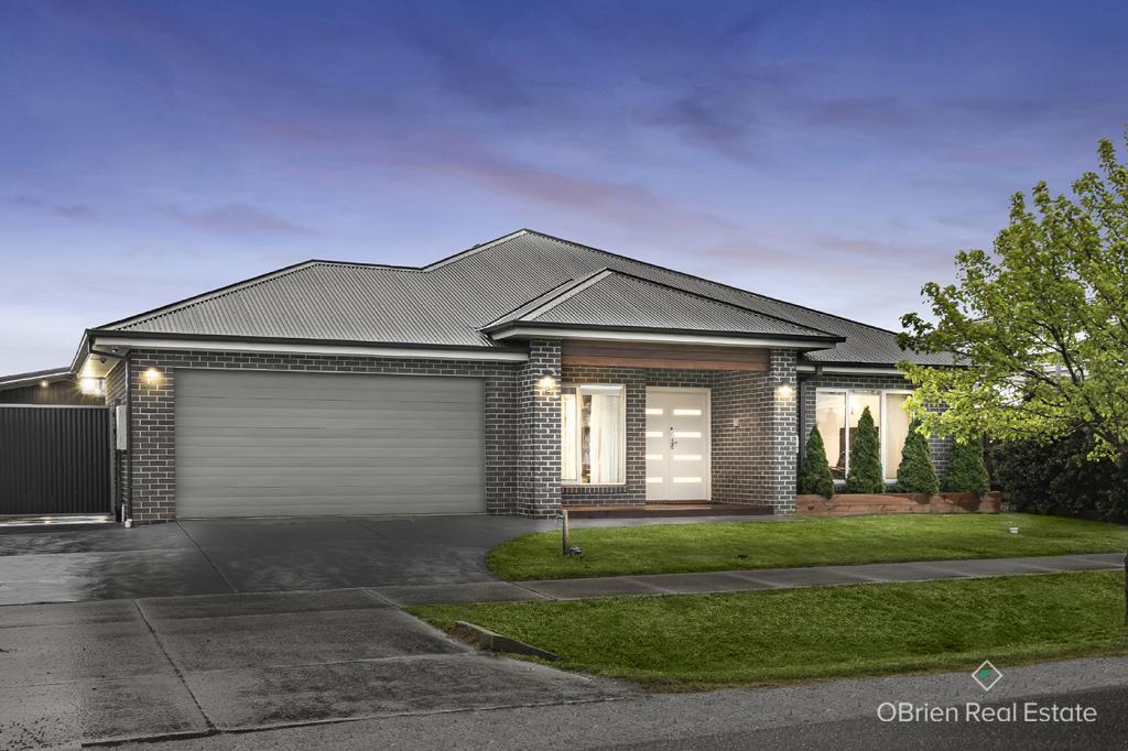 2 Lews Pl, Tooradin, VIC 3980