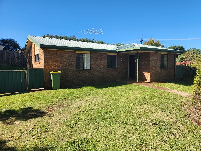 1 Miranda Dr, Wilsonton Heights, QLD 4350