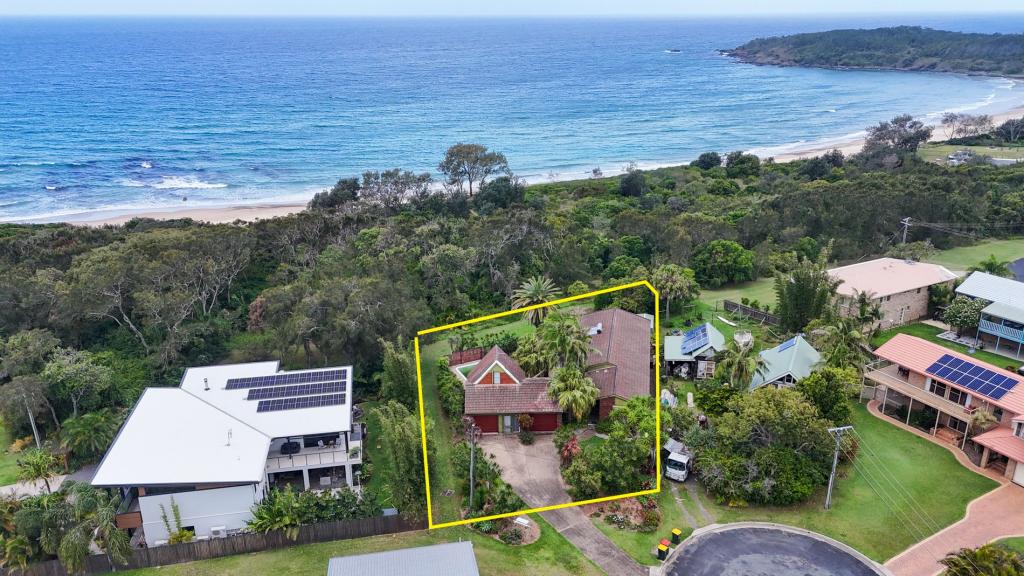 4 Connor Cl, Arrawarra Headland, NSW 2456