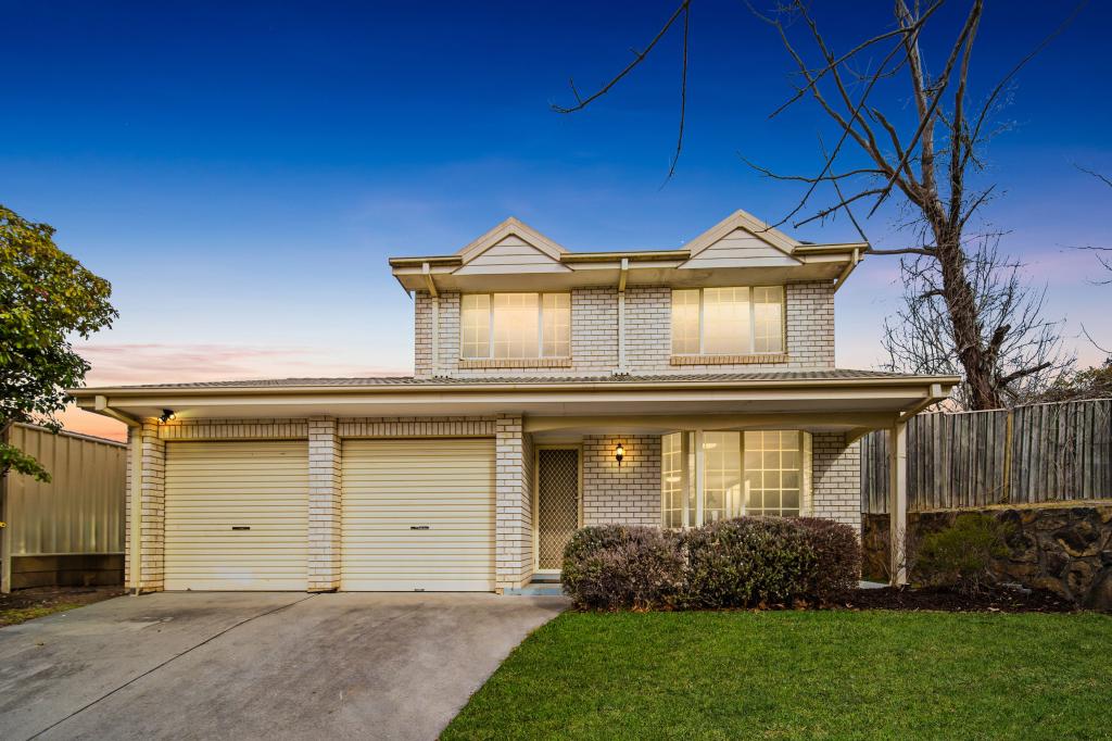 8 PATRICK BRICK CT, QUEANBEYAN EAST, NSW 2620