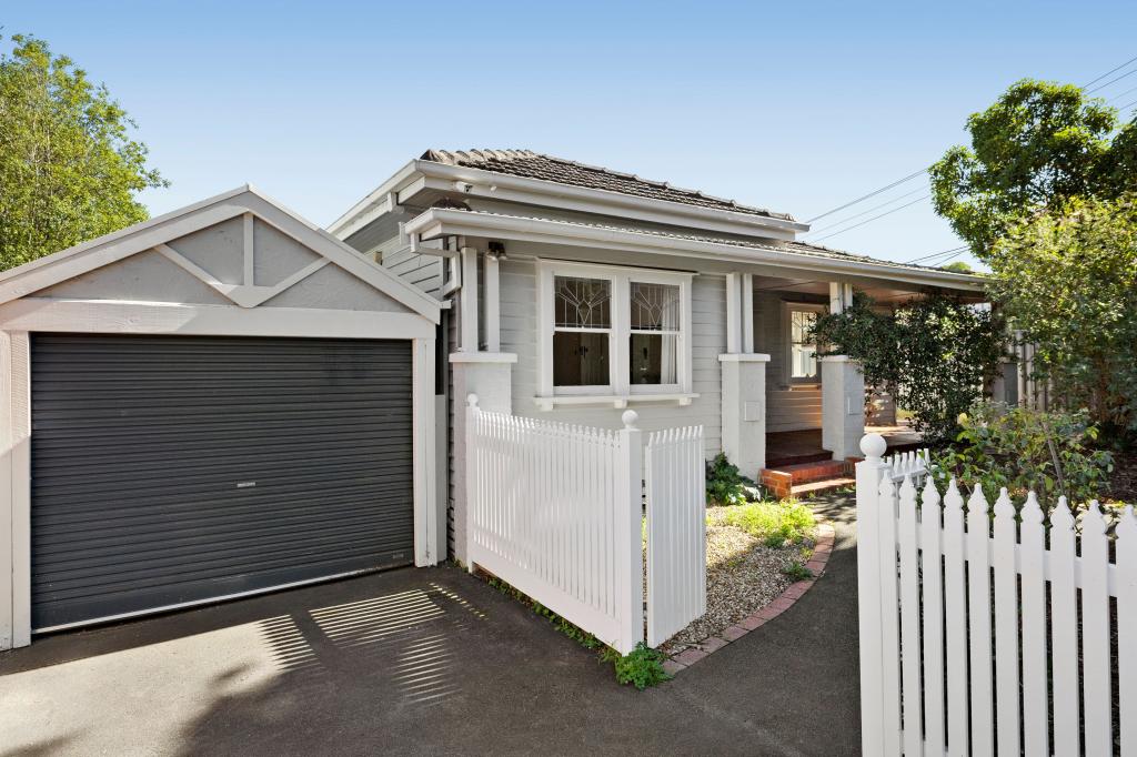 81 Mount Dandenong Rd, Ringwood East, VIC 3135