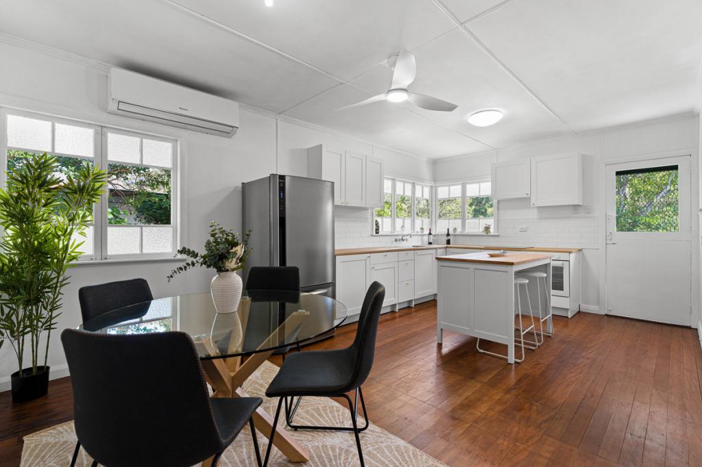 28 Byrneside Tce, Wynnum, QLD 4178