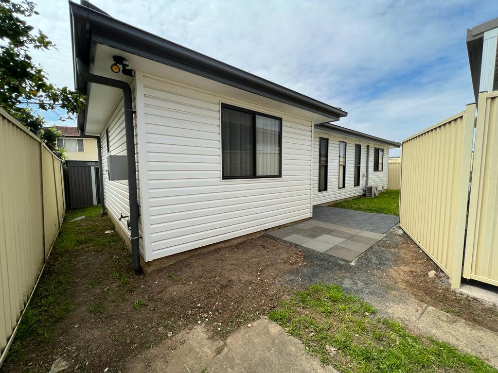 49a Reservoir Rd, Mount Pritchard, NSW 2170