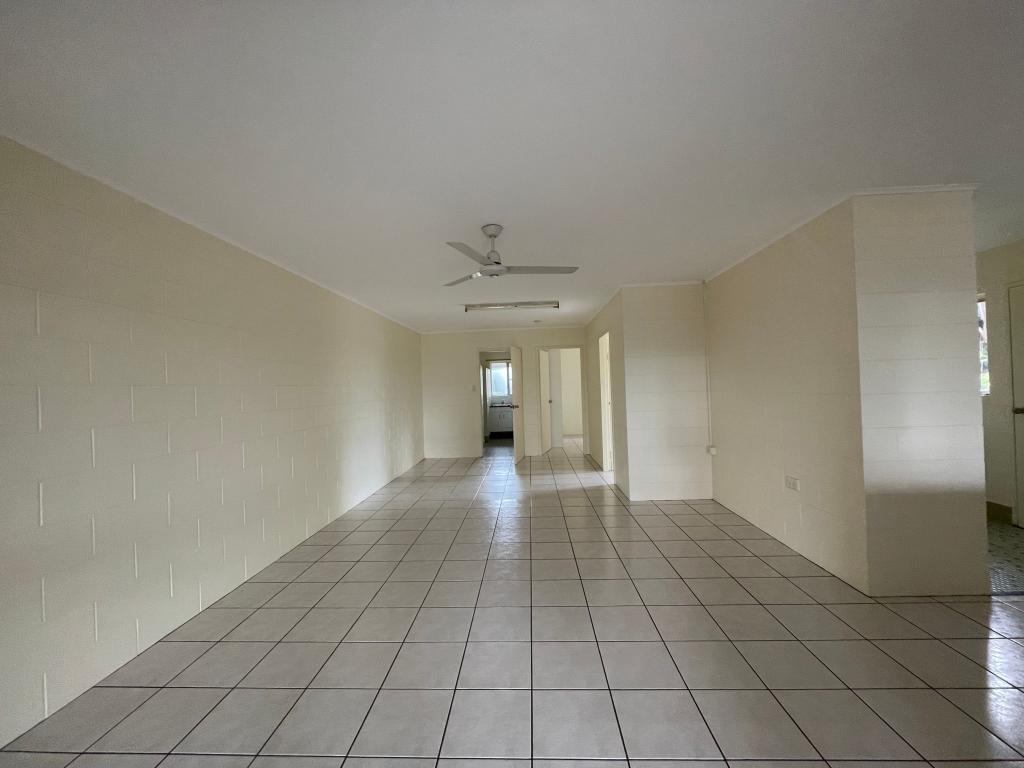 1/3 Tulip St, Cooya Beach, QLD 4873