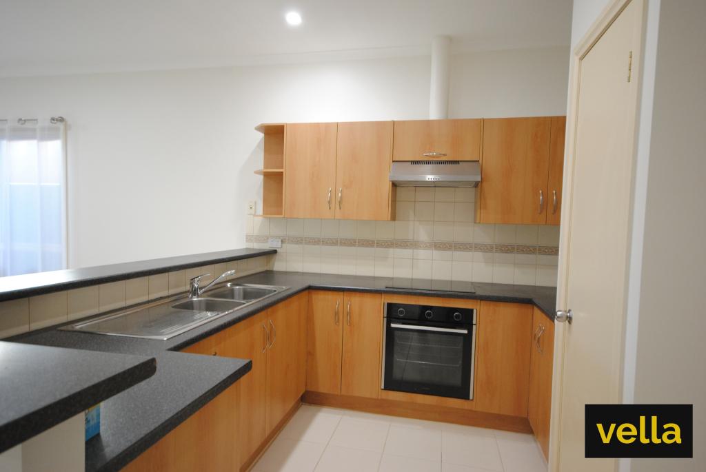 15a Heron Walk, Mawson Lakes, SA 5095