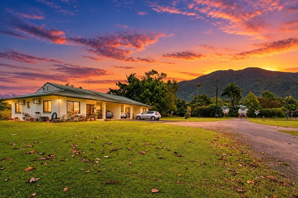 30 Murray St, Tully, QLD 4854