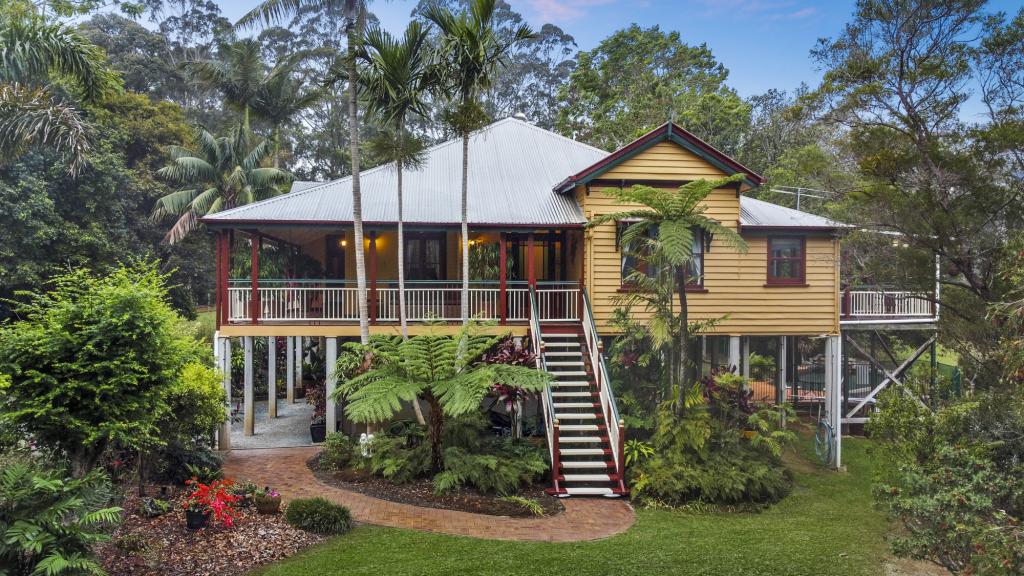 8 Highcrest St, Ocean View, QLD 4521