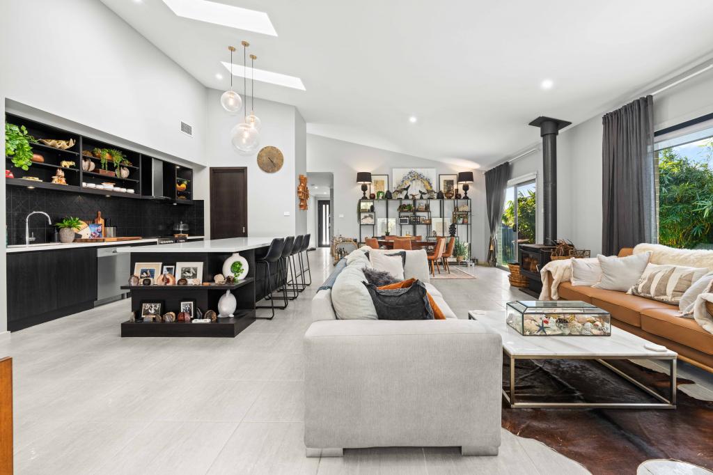 11 Nadine St, Sanctuary Point, NSW 2540