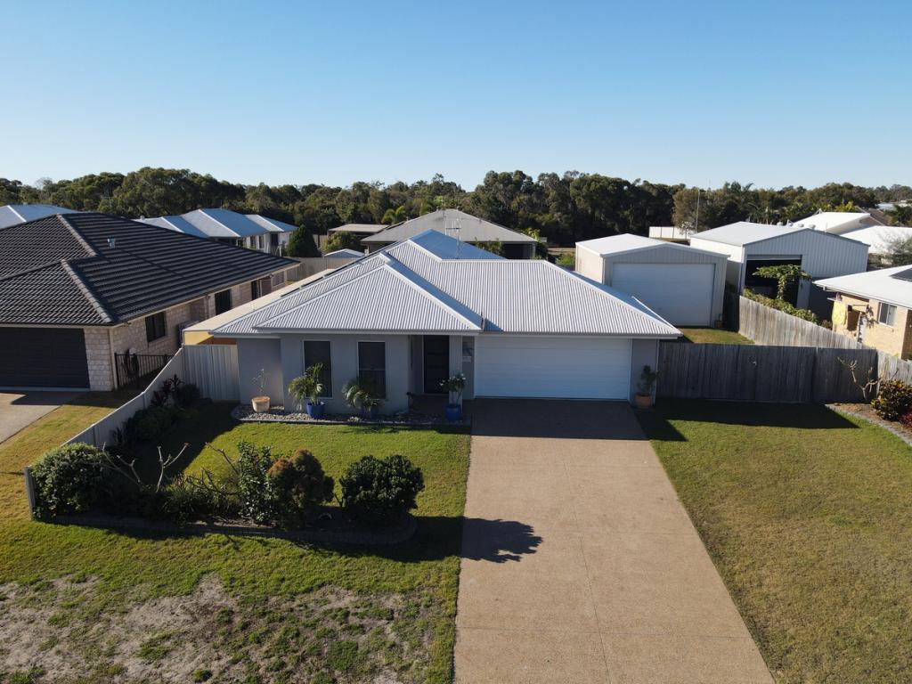 13 Honey Myrtle Cl, Burrum Heads, QLD 4659